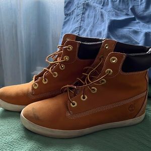 Timberlands Size 7!
